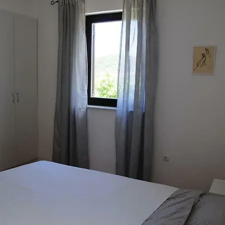 Luceissa Apartment Vis