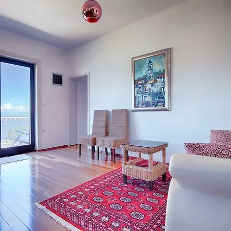 Luceissa Apartment *